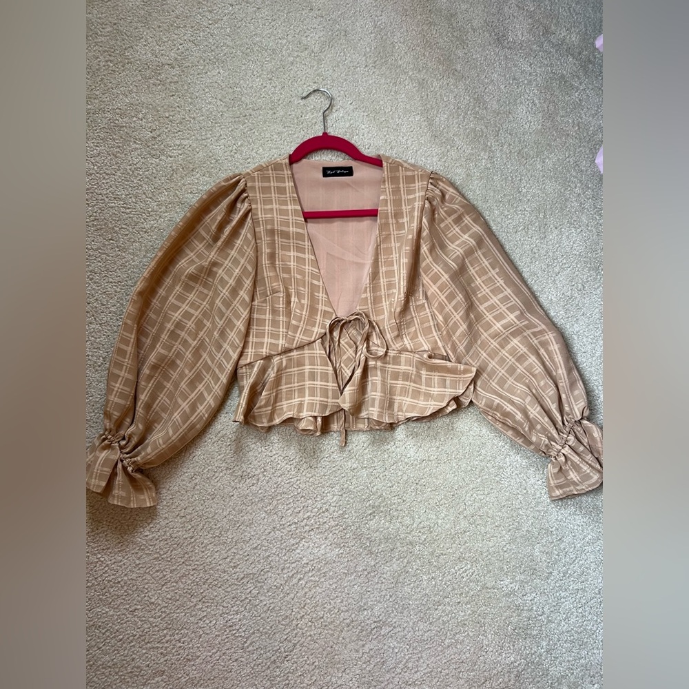 Hazel Boutique, Yellow Tie Front Top, one size